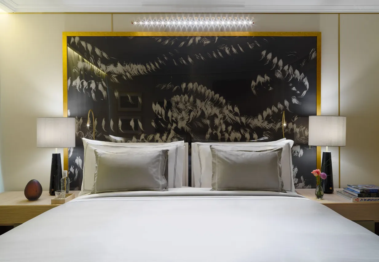 Deluxe Barcelona Room — Trip.com listing photograph